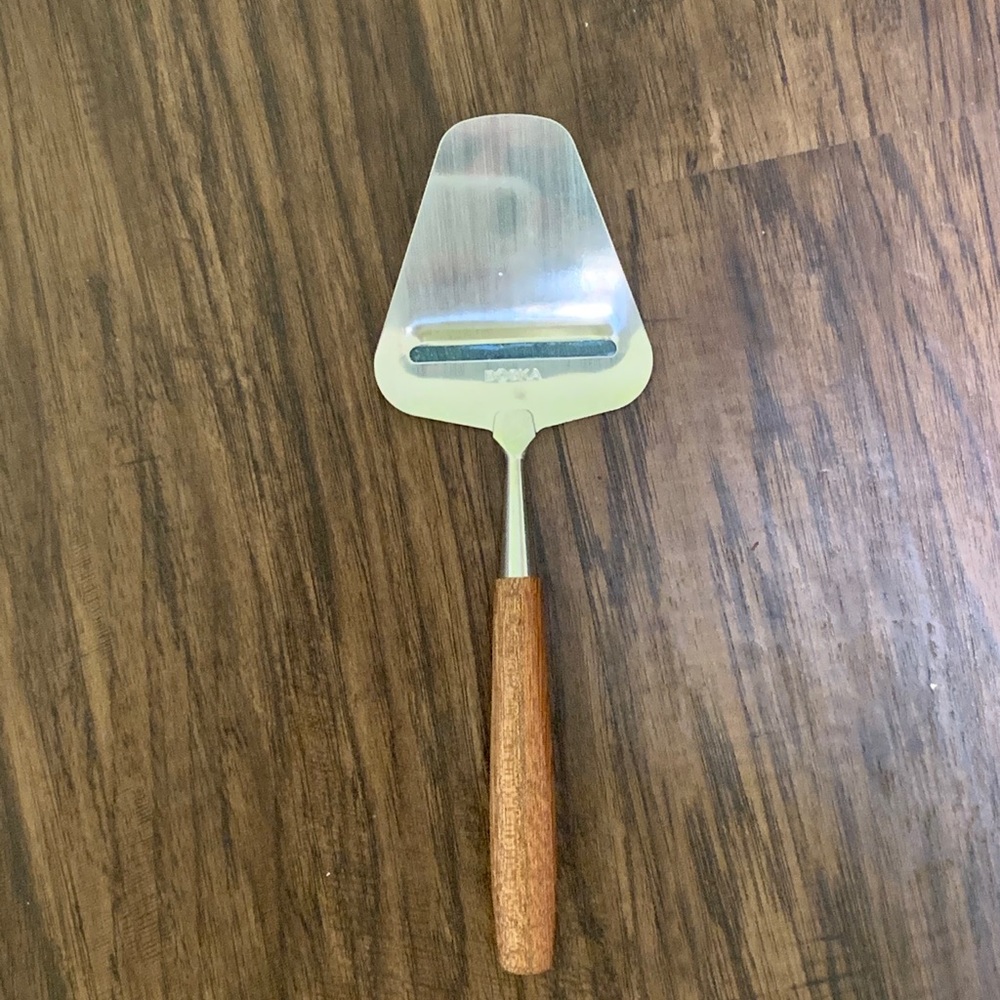 Anthropologie cheese cuter